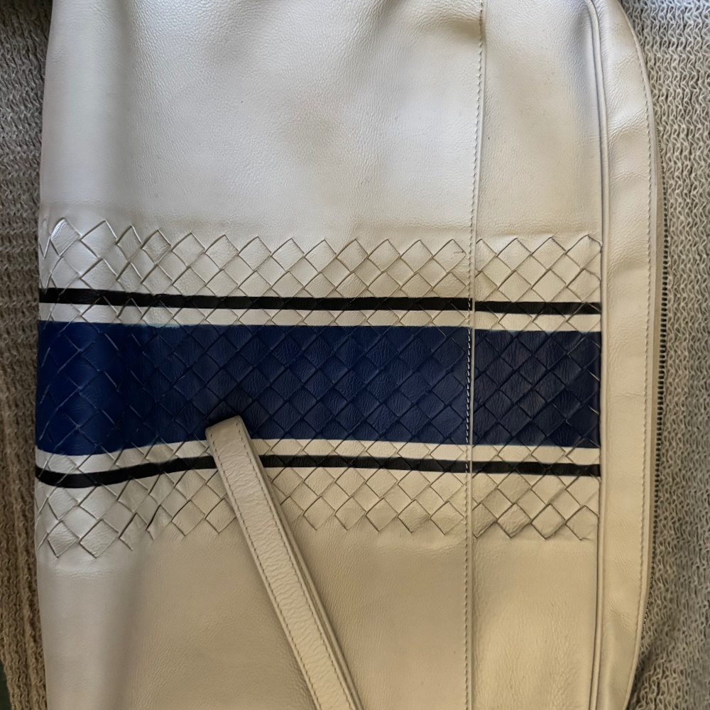 Bottega Venetta clutch